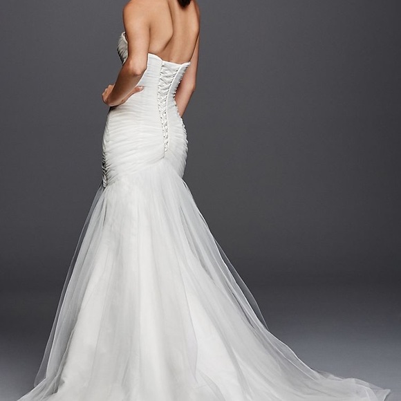 Strapless Ruched Mermaid Tulle Wedding Dress - Picture 4 of 9